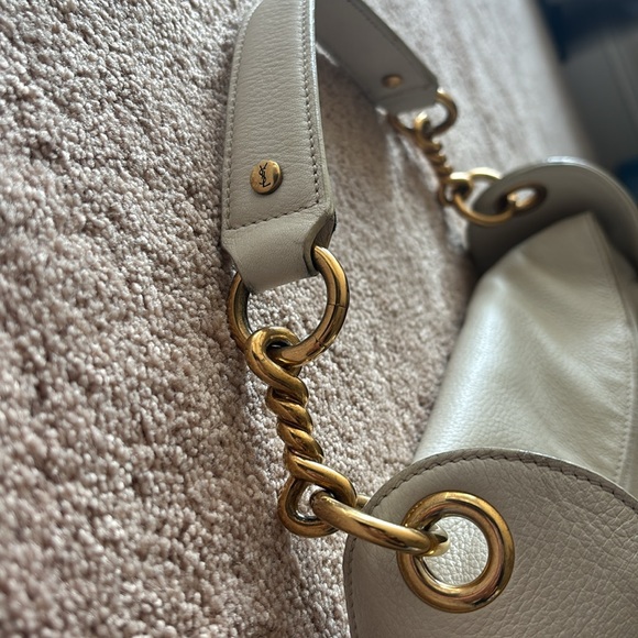 YSL butter soft leather Hobo handbag - Picture 4 of 9